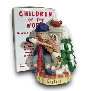 Vintage 1992 RSVP International Inc. Children of the World ENGLAND Figurine Hand